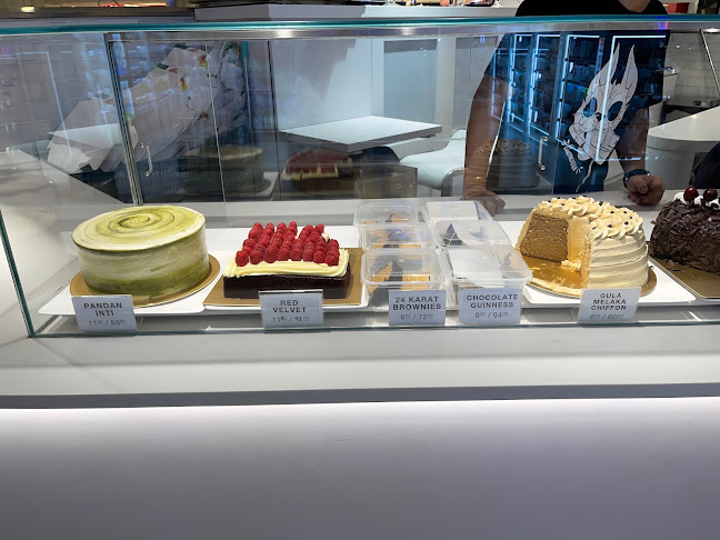 290 Orchard Rd, B1-K5/K6 Paragon, Singapore 238859