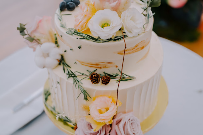 Fieldnotes, Neil Road