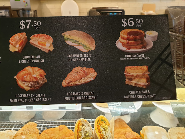 Opinii despre Starbucks Compass One în Singapore - Hospitality and gastronomy