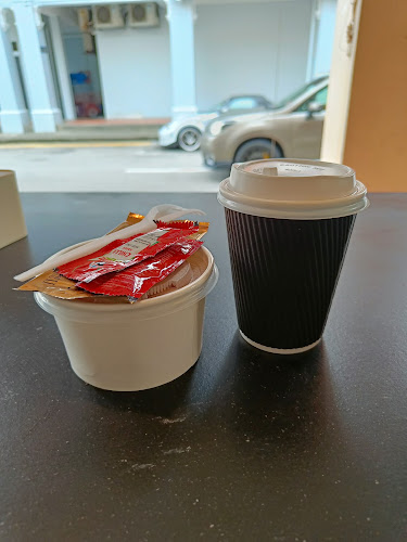 Comentarii opinii despre Marlow's Deli Joo Chiat