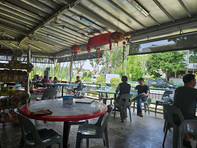 Happy Kampong Seafood - Hospitality and gastronomy