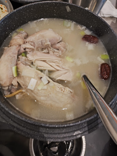 991 Serangoon Rd, Singapore 328149