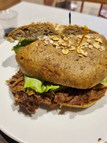 7 Wallich St, #B2 - 05 Guoco Tower, Singapore 078884