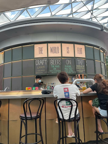 The World is Flat - Hospitality and gastronomy