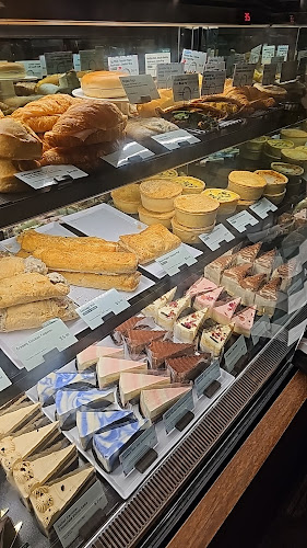 Starbucks ION Orchard