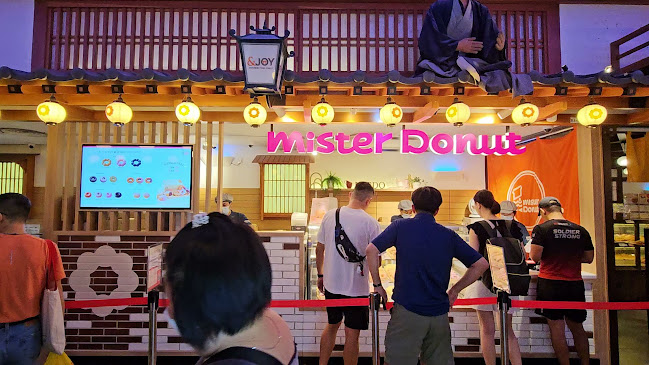 Mister Donut - Hospitality and gastronomy