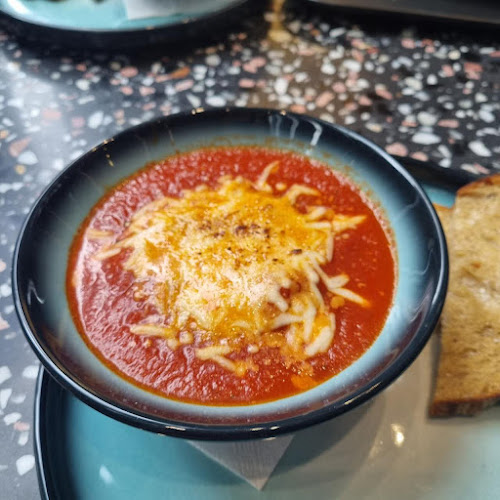 Rakki Cafe & Munchies - Hospitality and gastronomy