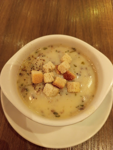 Opinii despre ASTONS Specialities @ City Square Mall în Singapore - Hospitality and gastronomy