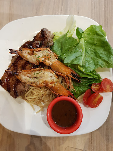 Hot Tomato Bistro - Hospitality and gastronomy