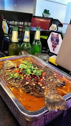 Ah Gu Kaka Wa 国昌川味馆 - Hospitality and gastronomy