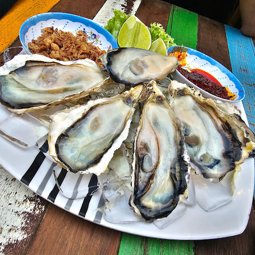 Warm Up Cafe @Mackenzie Road