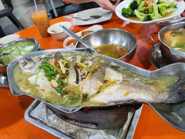 Spicy Thai-Thai Cafe - Hospitality and gastronomy