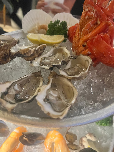 Loulou - French Cuisine & Wine Bar - Singapore