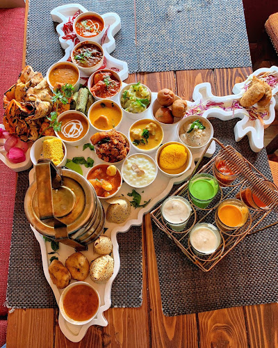 Delhi Curry - Hospitality and gastronomy