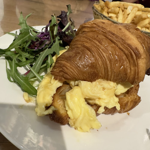 Knots Cafe & Living (Pasir Panjang)