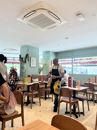 Burrata Joy & Gustavo Lapasta Bukit Timah - Hospitality and gastronomy