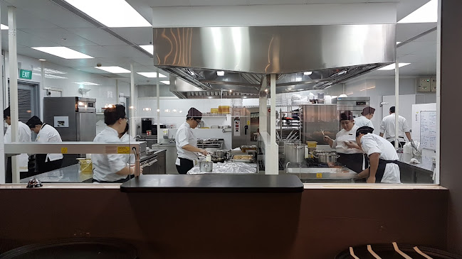 Opinii despre L'Rez în Singapore - Hospitality and gastronomy