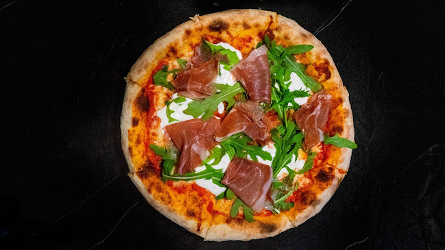 R Italian Kitchen & Smokehouse