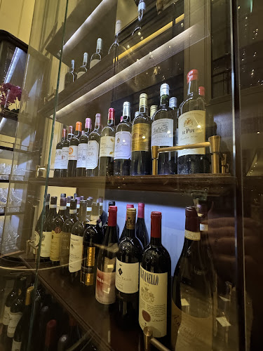 80 Collyer Quay, Singapore 049326