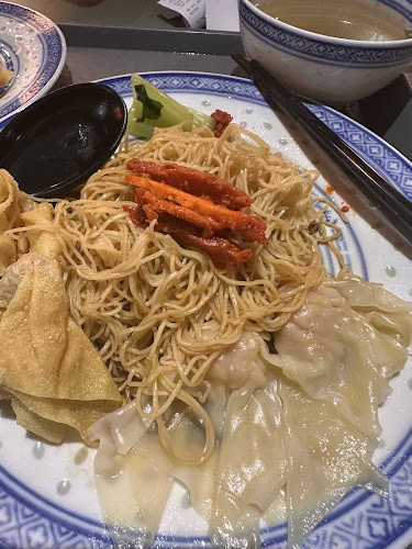 Comentarii opinii despre Chef Kin HK Wanton Noodle (Hougang Mall)