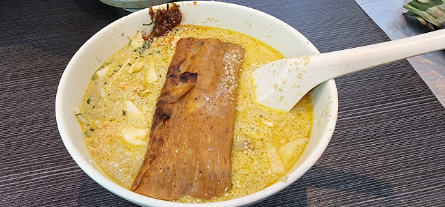 Janggut Laksa @Queensway Shopping Centre - Singapore