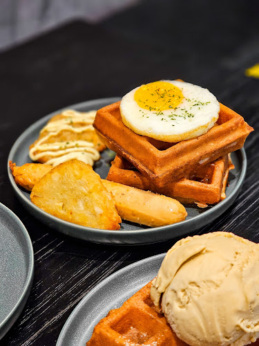 209B Clementi Ave 6, Singapore 122209