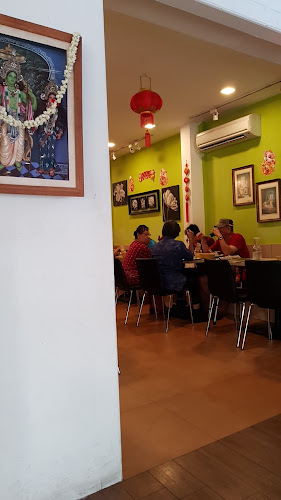 Comentarii opinii despre Gokul - Raas Vegetarian Restaurant