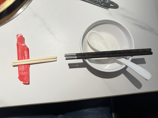 Opinii despre 小龙坎 Xiao Long Kan Hotpot (Westgate) în Singapore - Hospitality and gastronomy