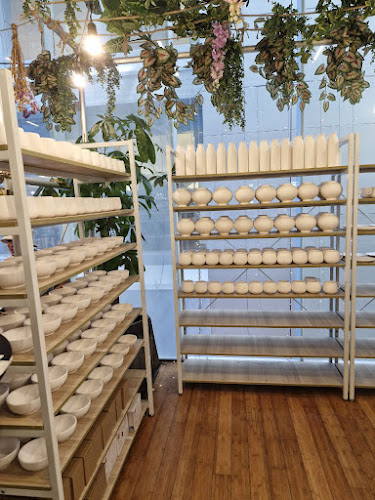 Comentarii opinii despre Clayful Cafe | Art Cafe | Pottery & Glass Painting | Orchard Central