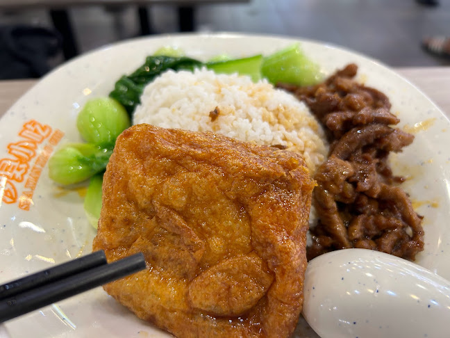 7 Eunos Cres, Singapore 400007