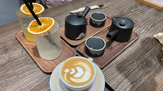 Burnt Cones Gelato (Sunset Way) - Hospitality and gastronomy