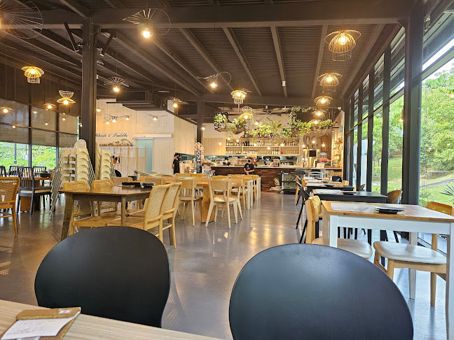 Whisk & Paddle (Bt Gombak Park) - Singapore