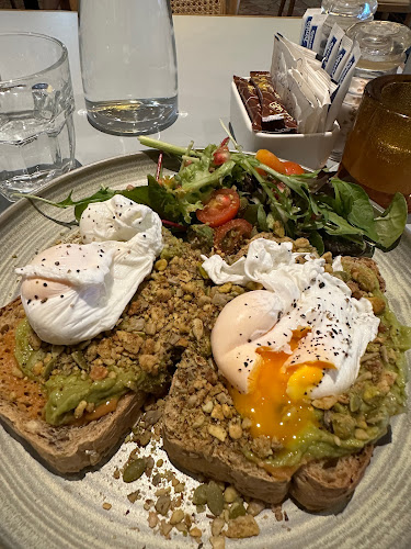 Privé Paragon - Hospitality and gastronomy