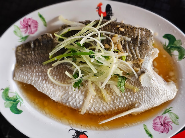 小渔村 Fish Village - Hospitality and gastronomy