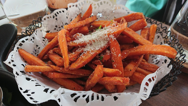 75 Jellicoe Rd, #01-00 Wavelink Holdings Pte Ltd, Singapore 208738