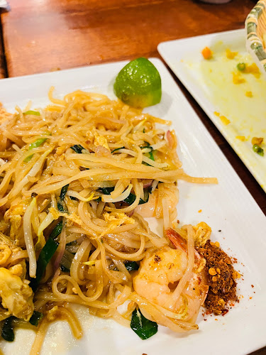 Opinii despre Sanook Kitchen - Kallang Wave Mall în Singapore - Hospitality and gastronomy