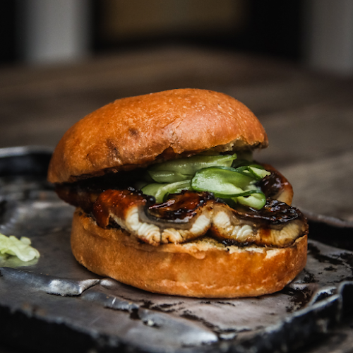 Comentarii opinii despre The Madman & Co