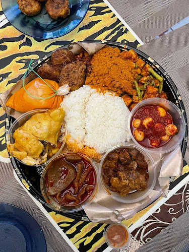 Adil Co Nasi Padang - Hospitality and gastronomy