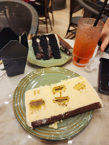 Opinii despre Awfully Chocolate Jem – Bakery, Cake Shop & Birthday Cakes în Singapore - Hospitality and gastronomy