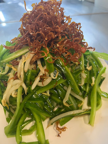 Whampoa Keng Fish Head Steamboat @ Balestier - Singapore