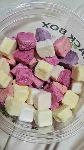 SNACK BOX 零食工坊 @ Pasir Ris Mall - Hospitality and gastronomy