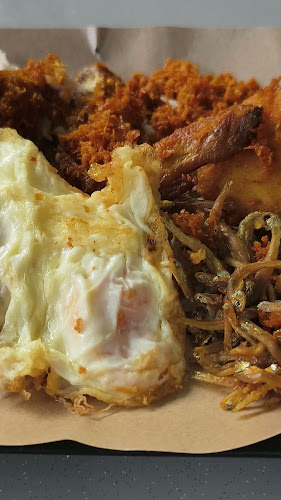 Sixth Avenue Nasi LEMAK - Singapore