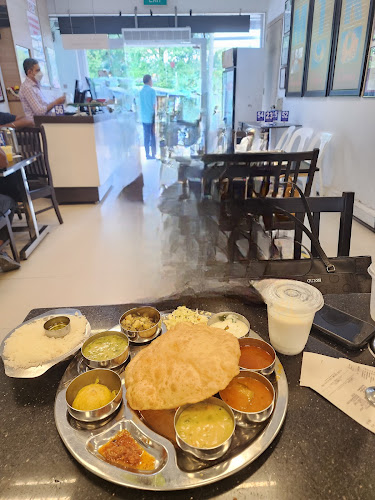 MTR Singapore - Hospitality and gastronomy