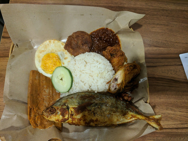 65 Airport Blvd., B2-03 Terminal 3 Singapore Changi Airport, Singapore 819663