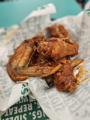Opinii despre Wingstop Limbang Shopping Centre în Singapore - Hospitality and gastronomy