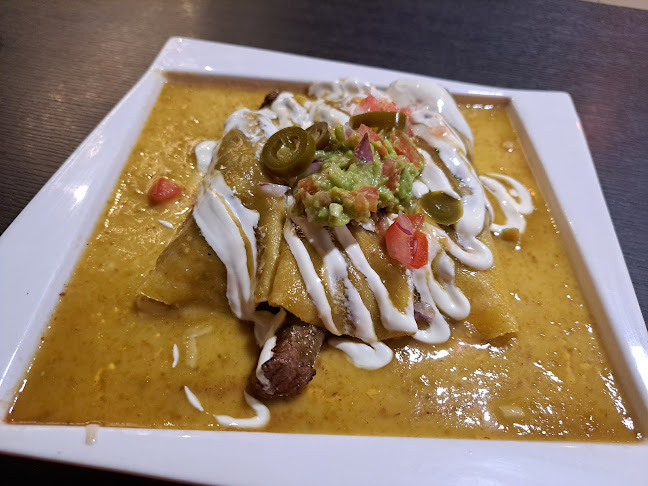 132 Casuarina Rd, Sembawang Hills Estate, Singapore 579520