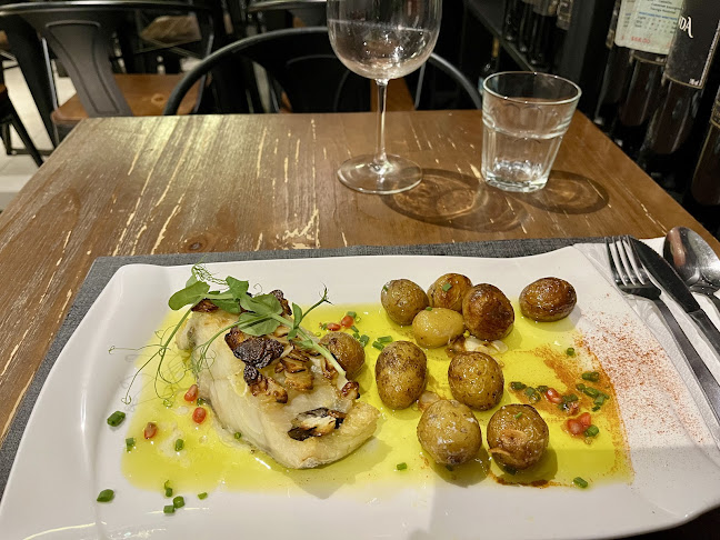 Lusitano Restaurant - Hospitality and gastronomy