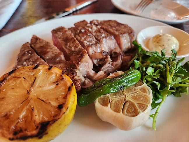 10 Bayfront Avenue, Marina Bay Sands, Hotel, Level 57 Tower 1, 018956