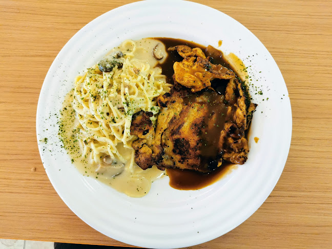 Opinii despre Broadway Coffeeshop @ 51 Changi Business Park Central 2 în Singapore - Hospitality and gastronomy