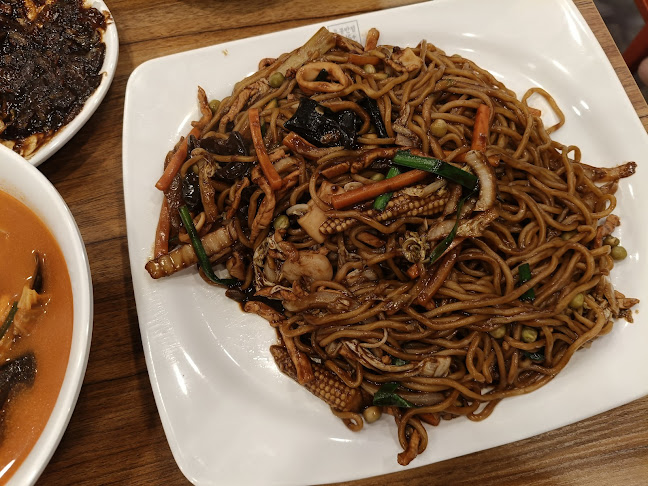 Paik's Noodle @ Waterway Point - Hospitality and gastronomy